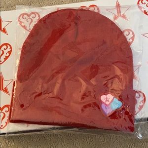 Jeffree Star Valentine’s Day mystery box beanie